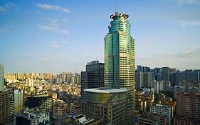 로열 메디터레이니언 호텔